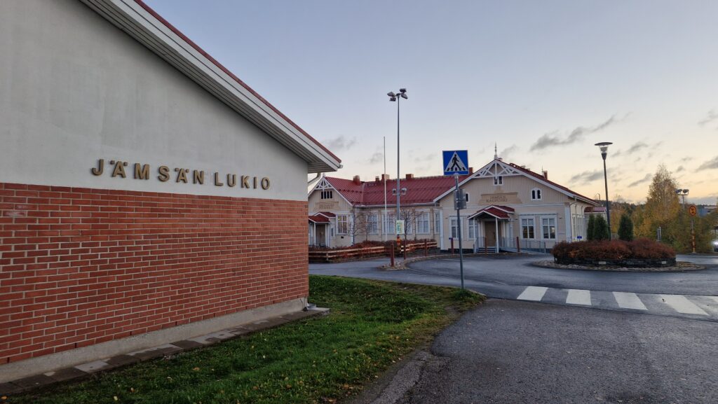 lukiorakennus