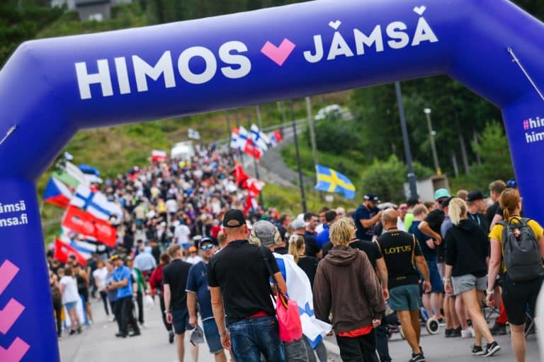 Ralliväkeä Himos-Jämsä kaaren alla