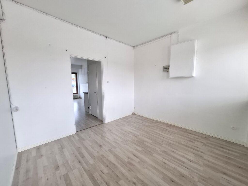 liikehuoneiston sisätilaa.